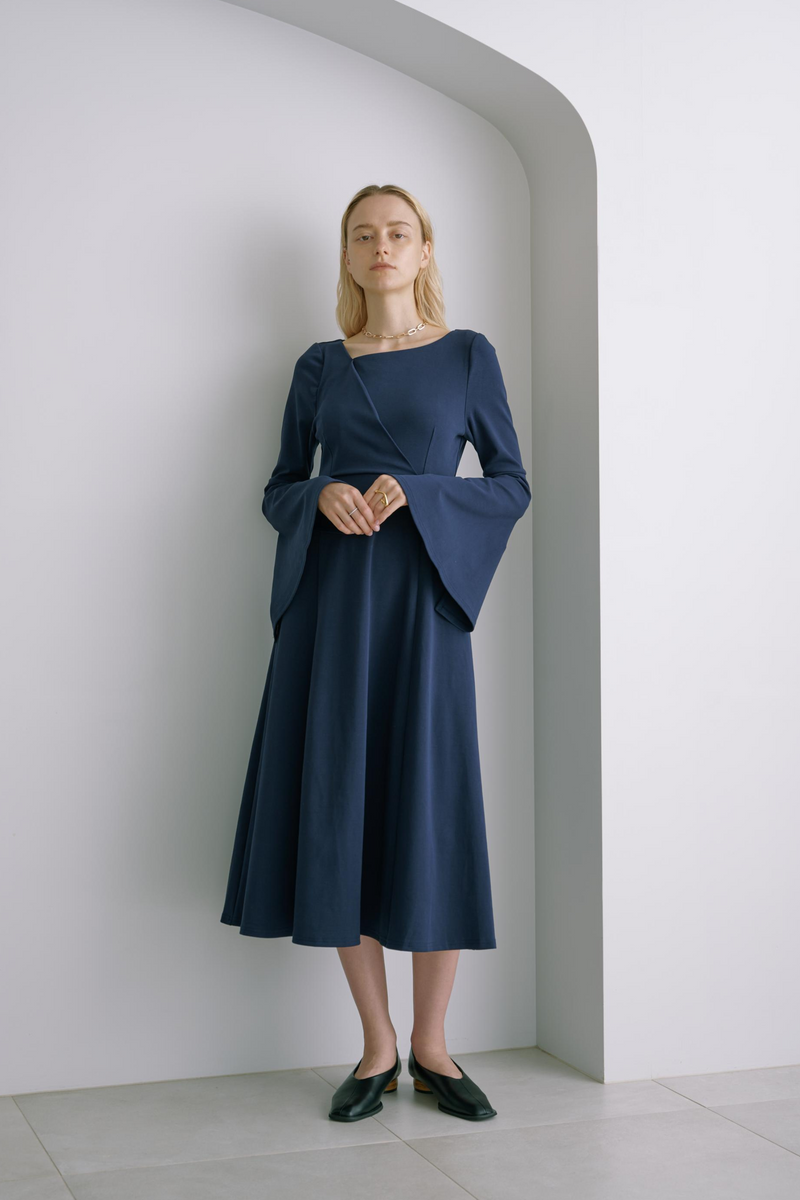 リルアンビション　ワンピース Asymmecollar Onepiece – Lil Ambition