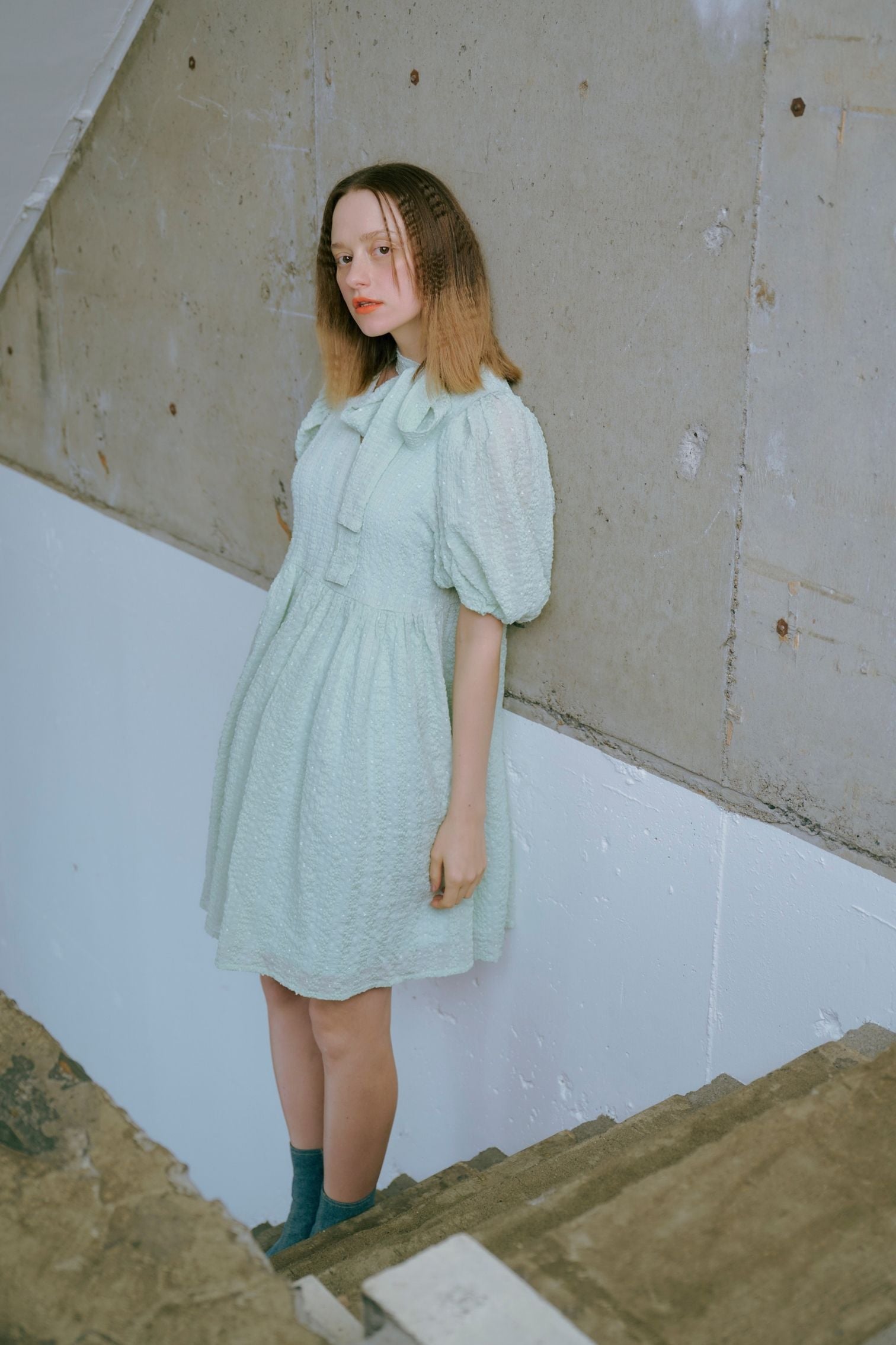 AméliaMoi 、 L'Aimableリボンデニムバルーンワンピース L'Aimable